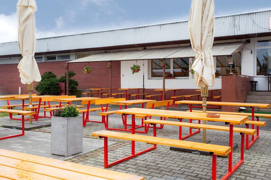 Restaurace na pozemním hokeji