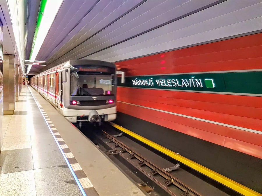 Nádraží Veleslavín (Metro A)