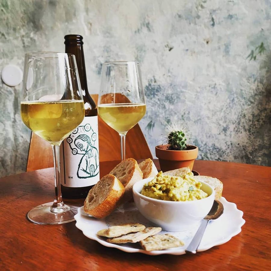 Lya Beer Café