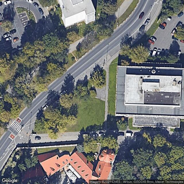 Socha dívky Zamyšlená v Praze-Břevnově