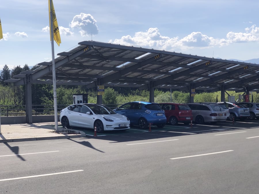 Free in 5/2022 100 kW with solar roof