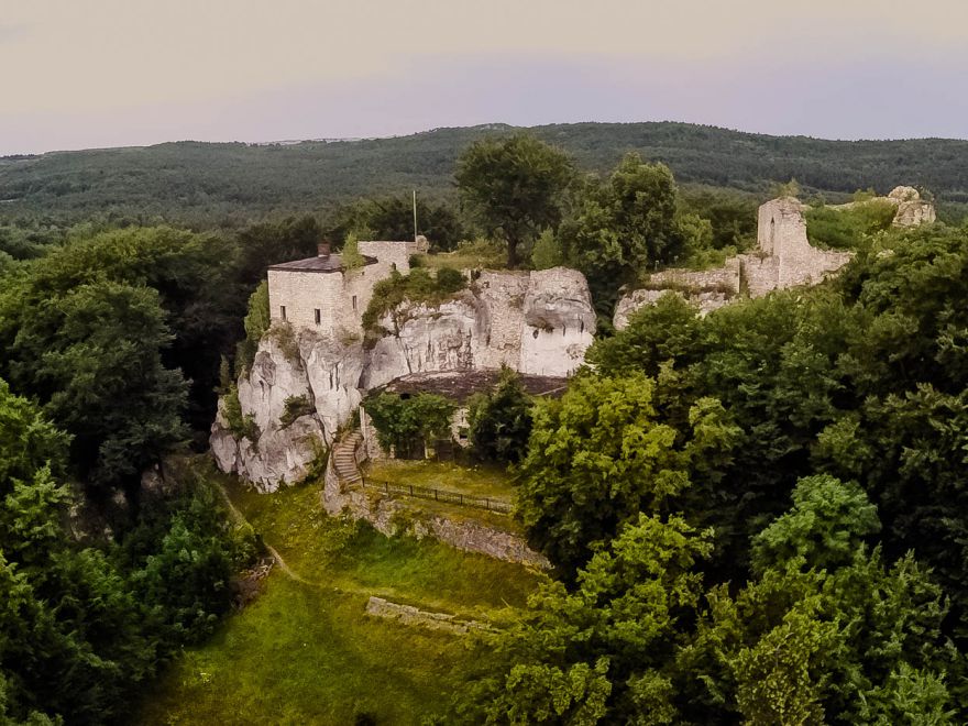 Ruiny zamku Bąkowiec 