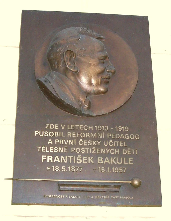 BAKULE František - Pamětní desky v Praze