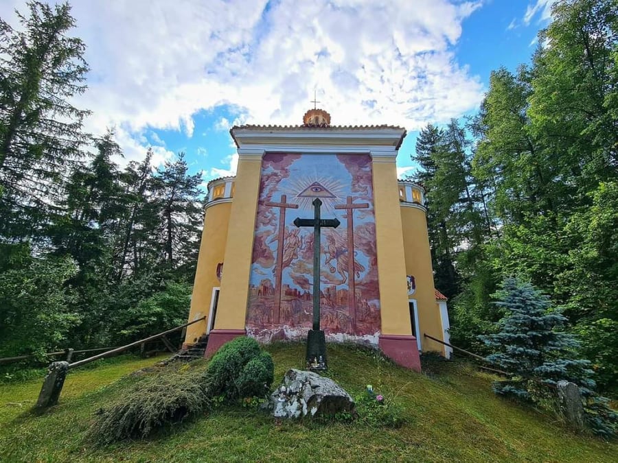 Křížová cesta Čestice