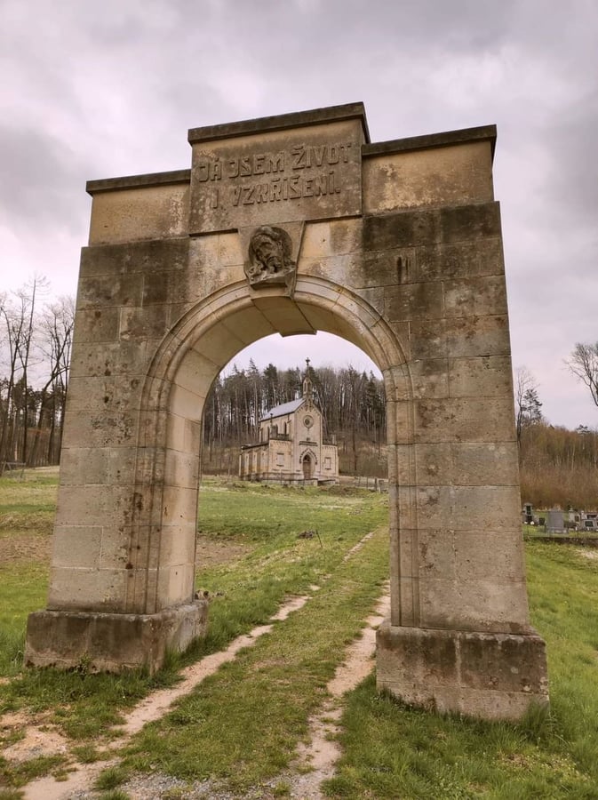 Kaple Nejsvětějšího srdce Ježíšova, Lanžov