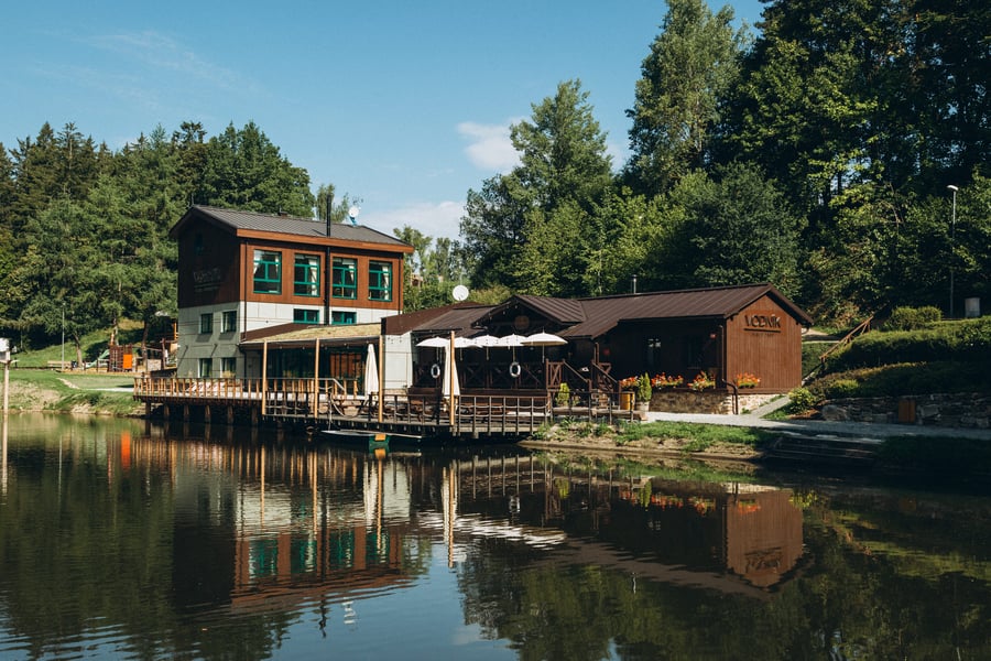 Restaurace-Hotel Vodník
