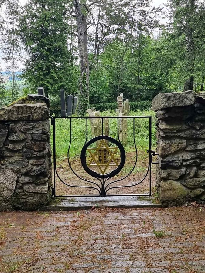 Židovský hřbitov Kamenice nad Lipou