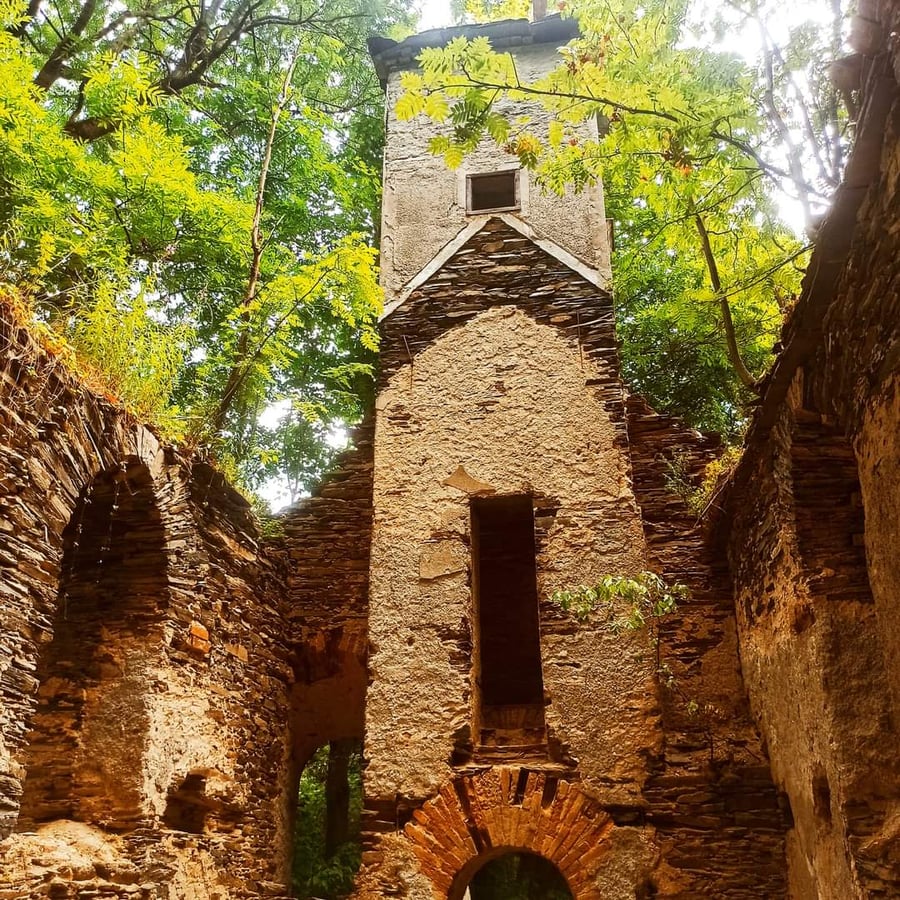Zřícenina kaple svaté Anny