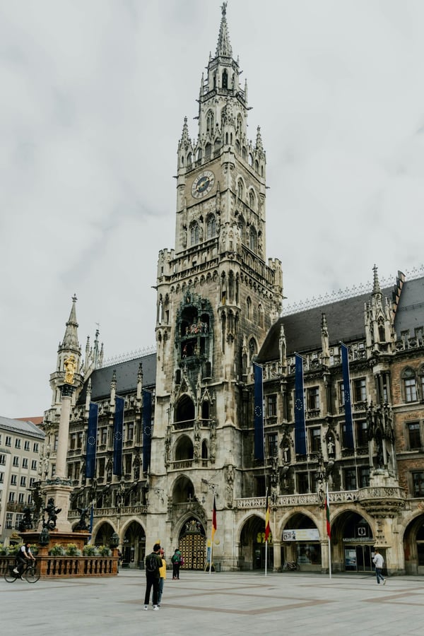 Neues Rathaus (Mnichovský orloj)