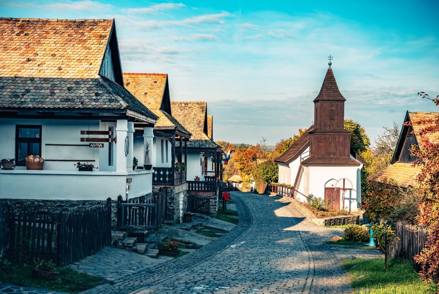 Vesnička Hollókő