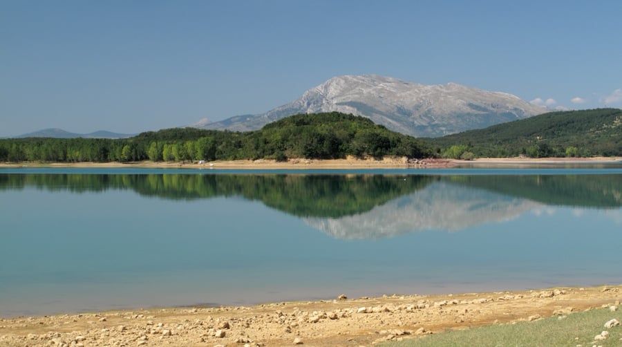 Peručko jezero