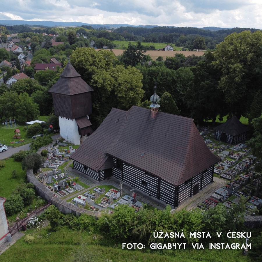 Kostel svatého Jana Křtitele ve Slavoňově
