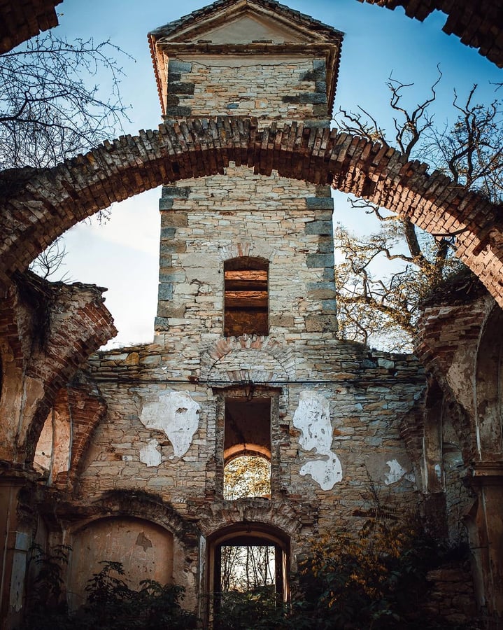 Zřícenina kostela sv. Václava Polepy