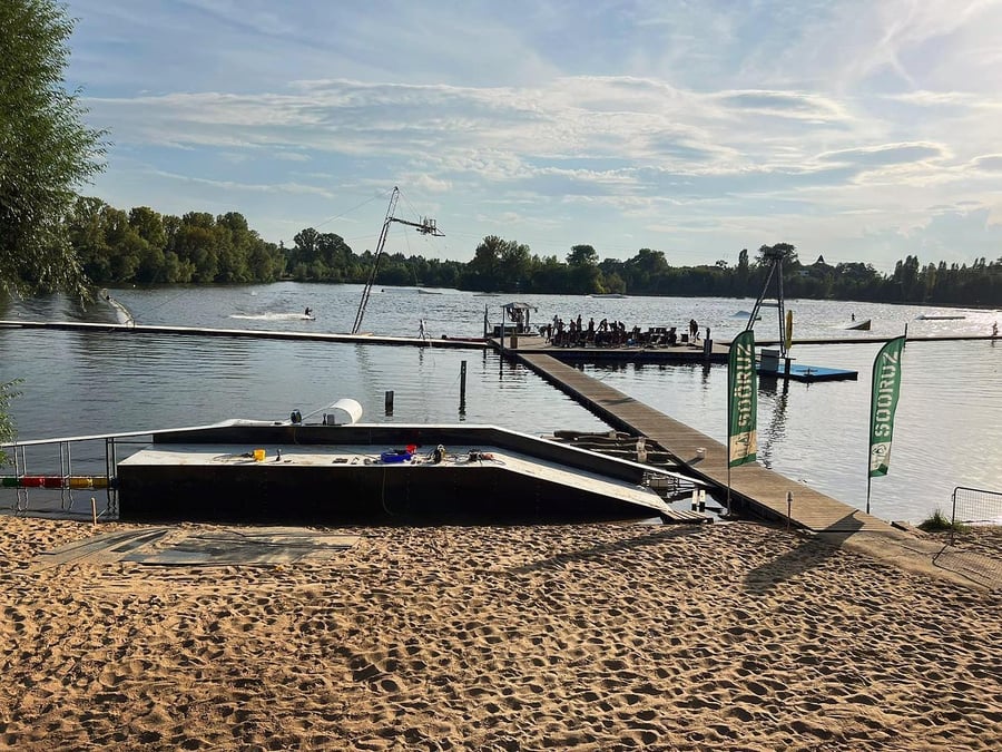 WakePort powered by Snowboardel