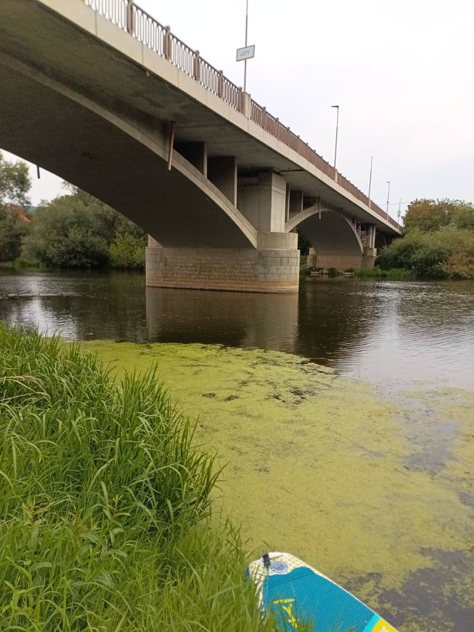 Řevnice pod mostem na Lety