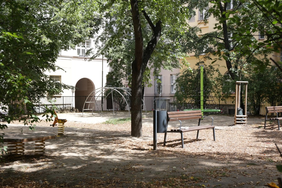 Obnova herních prvků ve vnitrobloku Flora