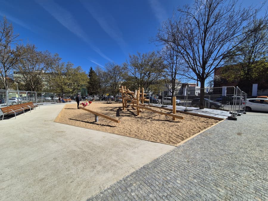 Revitalizace parčíku s hřištěm u Vinohradské nemocnice