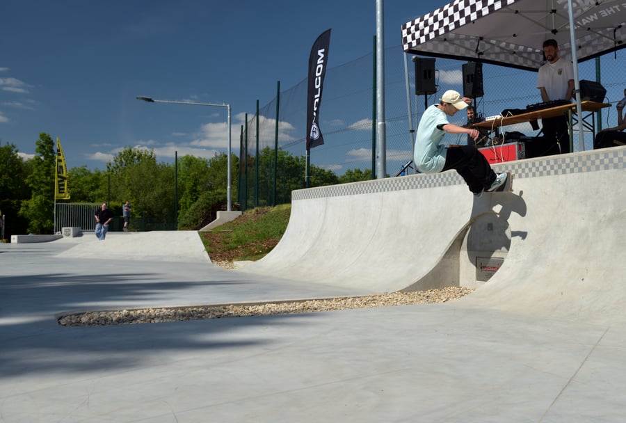 Výstavba skateparku