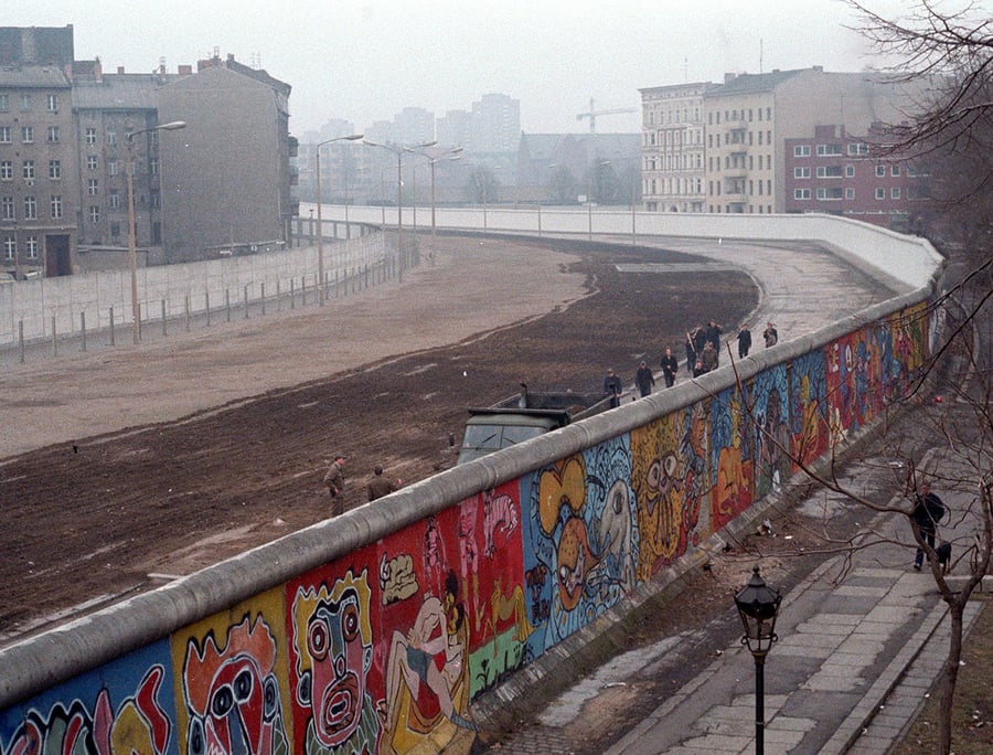 Berlin Wall at Bethaniendamm