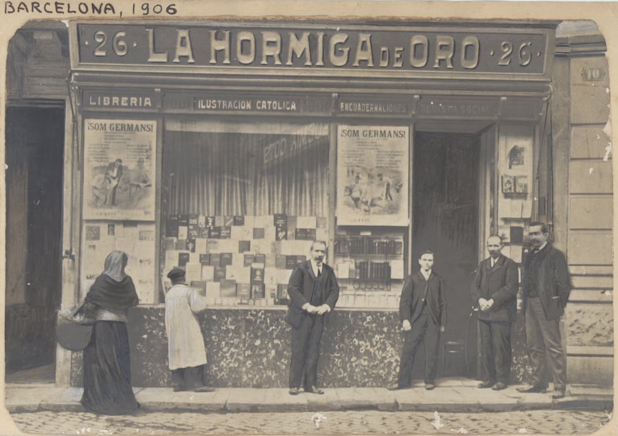 La Hormiga de Oro Library