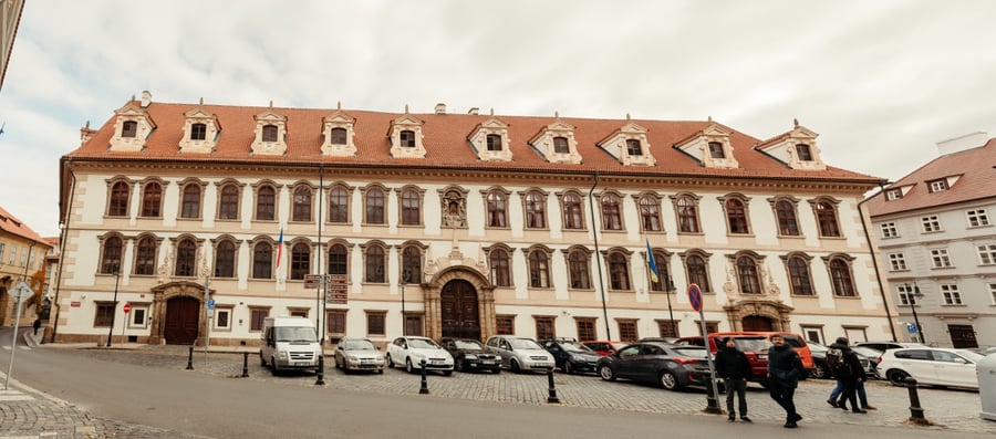 Valdštejnský palác