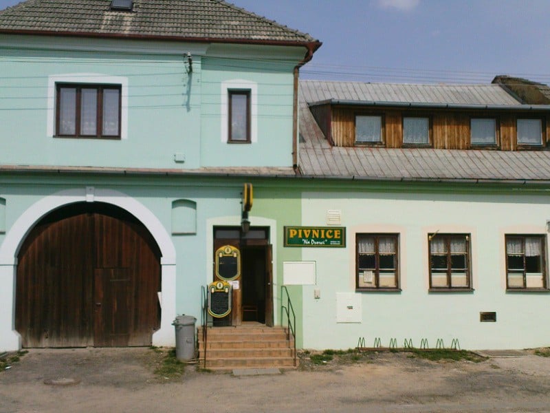 Pivnice Na Dvorci "Mrtvola"