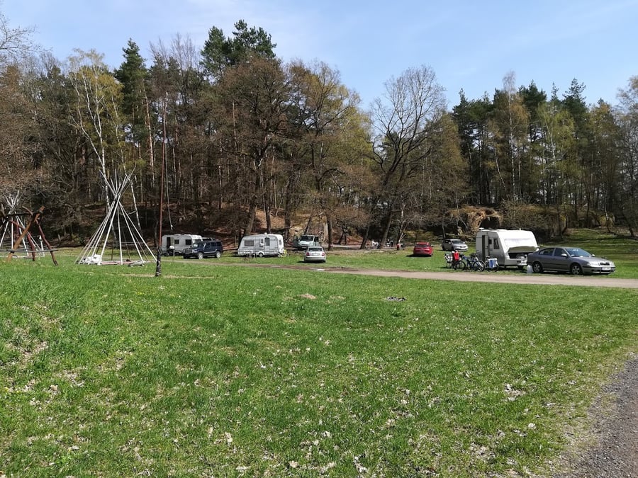 Tábořiště Svitačka, Trosky