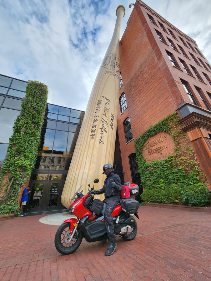 Louisville Slugger Museum & Factory | Giant Baseball Bat KY