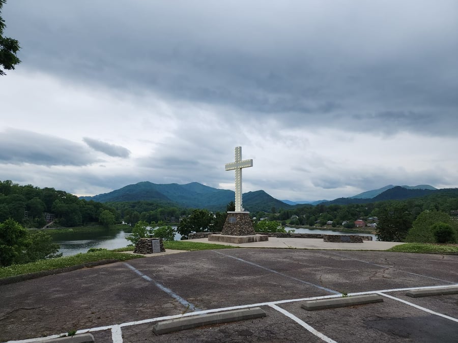 The Cross At Inspiration Point NC