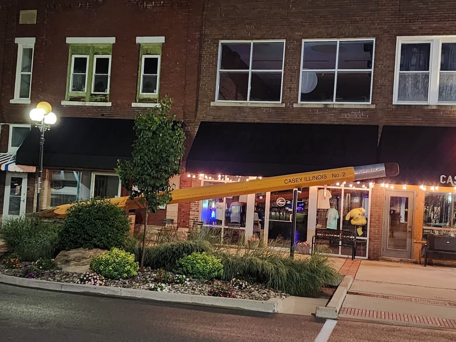 Worlds Largest Pencil IL