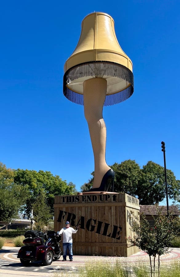 Chickasha Leg Lamp OK