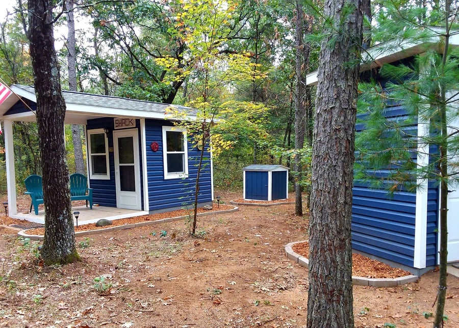 Dunn Dreamin BNB Hosts WI