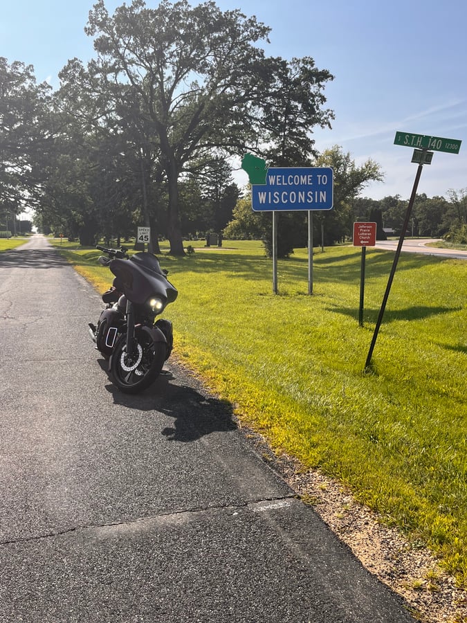 Wisconsin-Illinois State Line