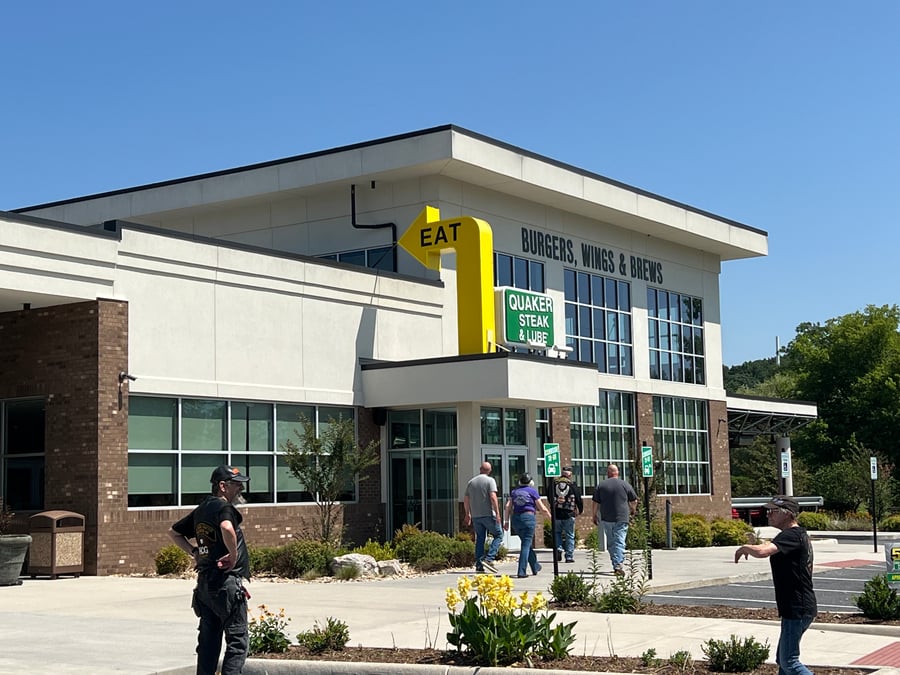 Quaker Steak & Lube VA