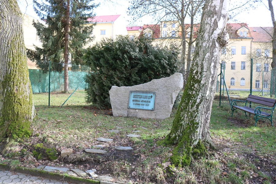 pomn-k-pobytu-bo-eny-n-mcov-prehis-cz-mapotic