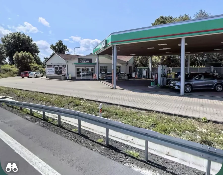 MOL benzinová pumpa