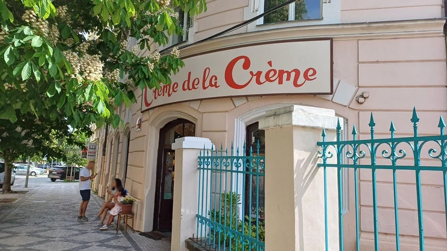 Creme de la Creme 