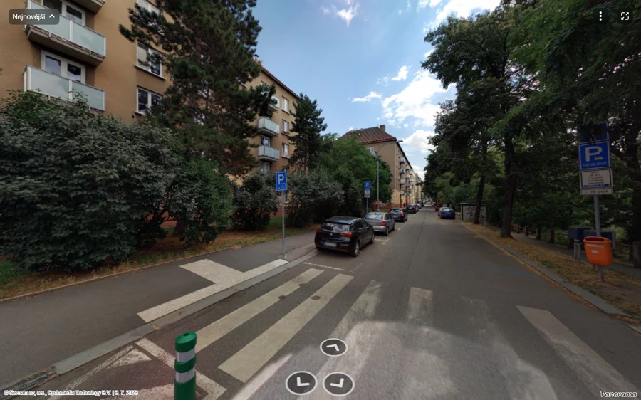 Parkoviště ul.Na Rokytce, Praha 
