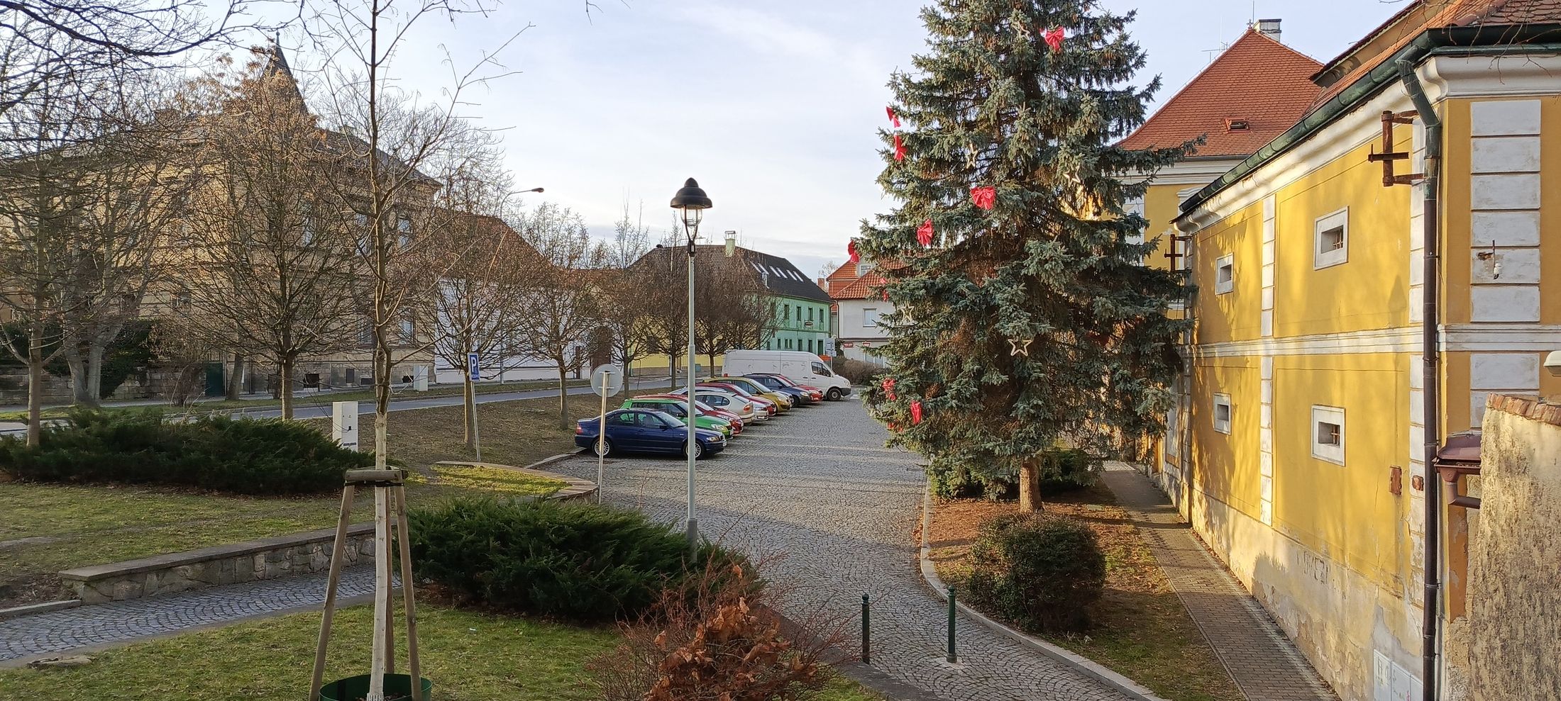 Parkoviště Vinořské nám., Praha-Vinoř