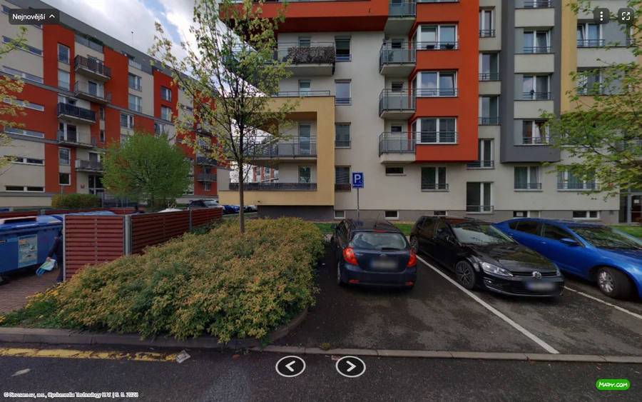 Parkoviště Sazovická ul., Praha-Zličín