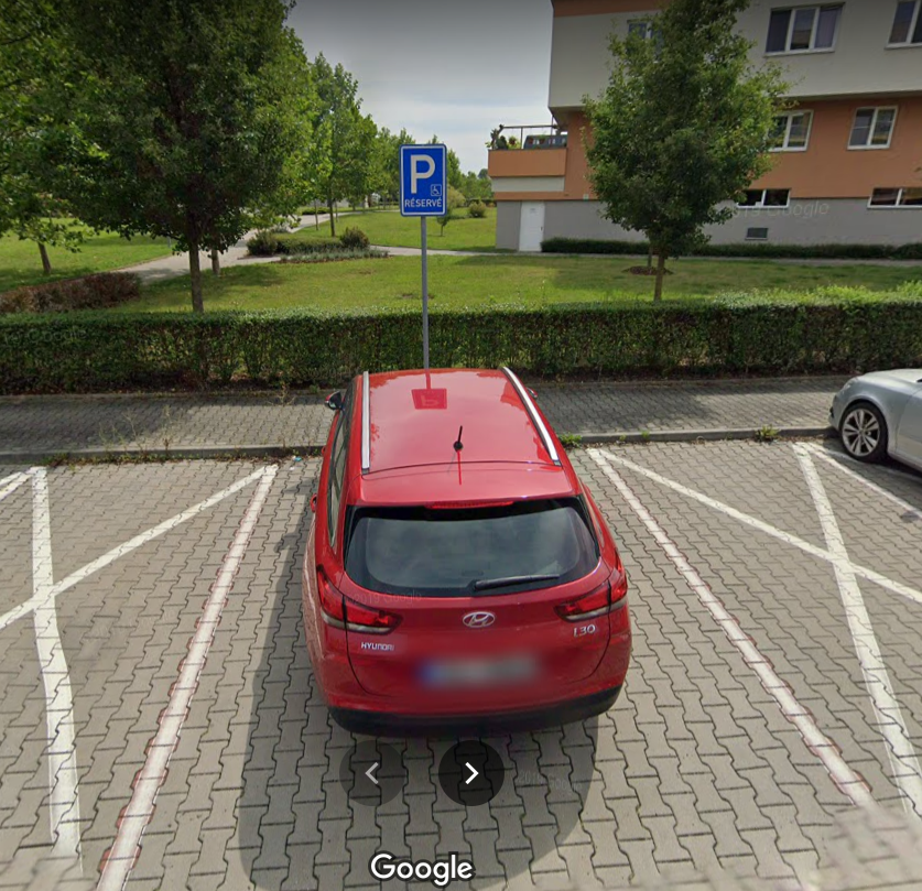 Bezbariérové parkovací místo