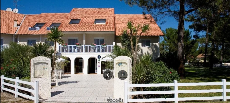 Logis Hôtel les Vagues Biscarrosse Francie