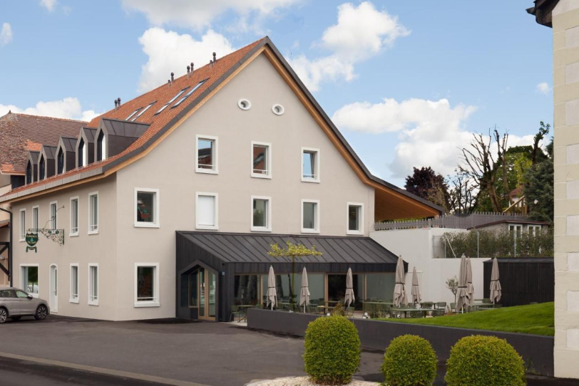Auberge au Mai, Mex, Švýcarsko 