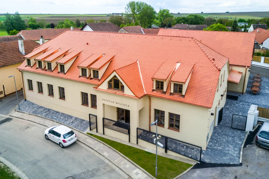 Restaurace Pivovar, Hnanice
