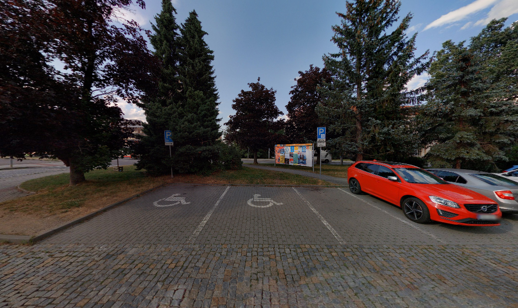 Parkoviště Dům zdraví, Vrchlického, Jihlava 
