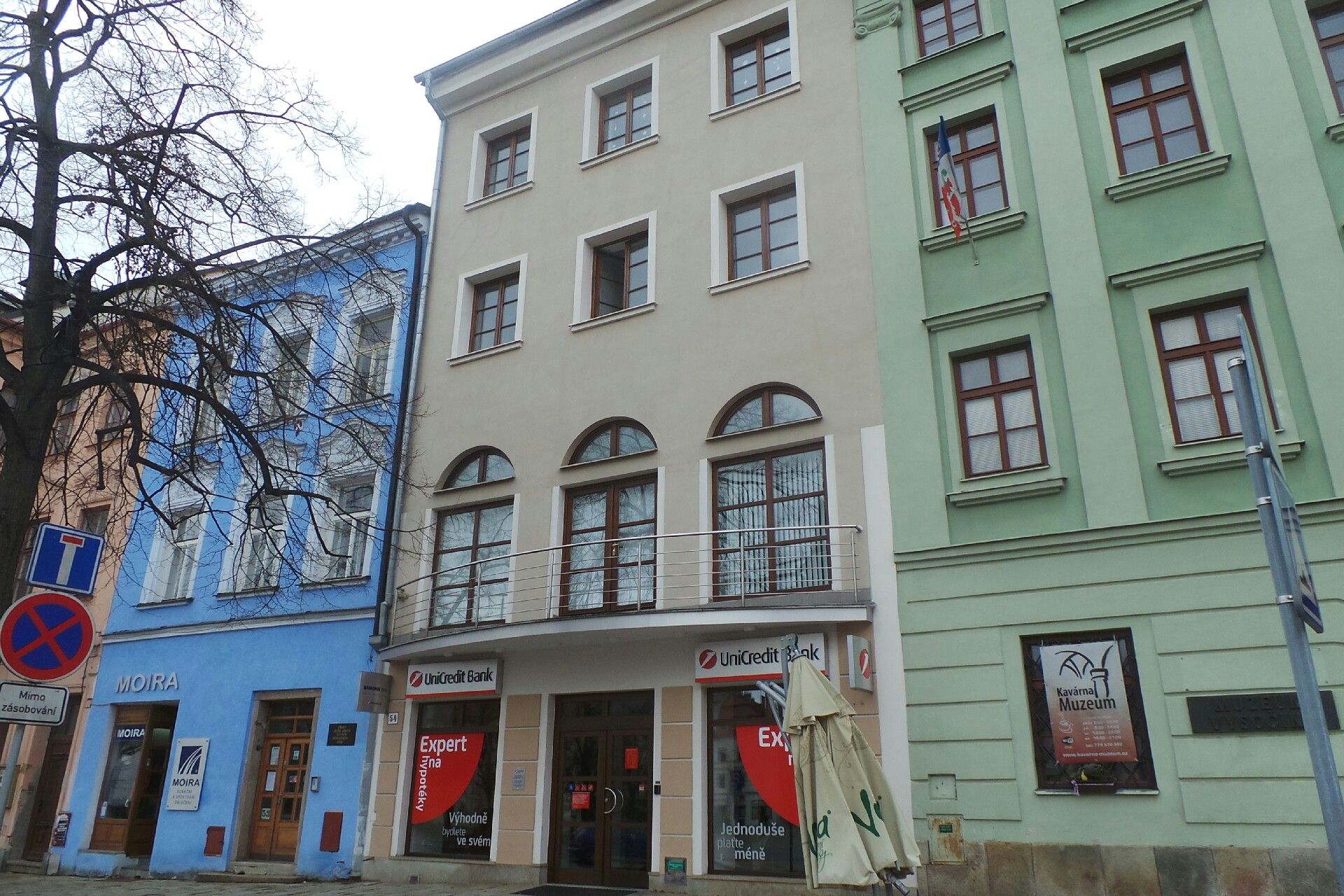 Bankomat UniCredit Bank, Masarykovo nám., Jihlava