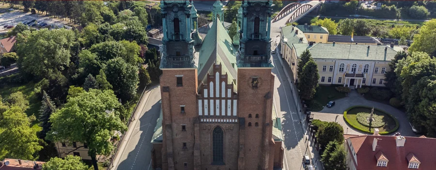 Bazilika sv. apoštolů Petra a Pavla Poznaň, Polsko