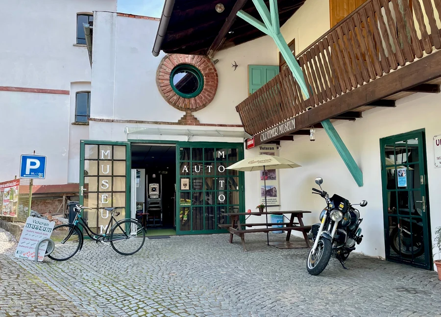 Veteran muzeum - Historic Car Museum, Kuks