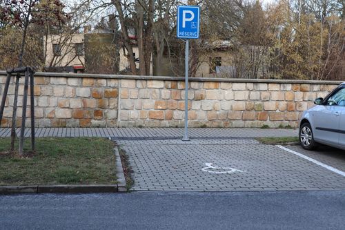 Parkoviště ul. Na Valech, Jaroměř