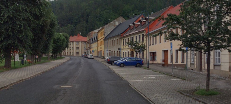 Parkoviště nám. Karla IV., Nejdek